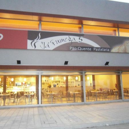 Espacoso T3 Com Terraco & Churrasqueira Campo  Eksteriør billede